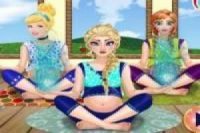 Elsa, Anna and Cinderella are pregnant