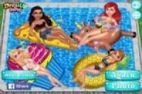 Princesas Disney: Pool Party